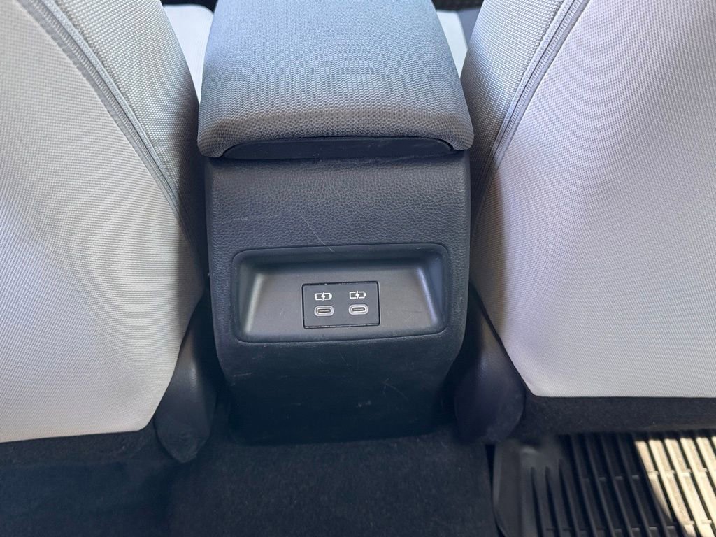 Used 2024 Toyota Corolla LE FWD image 29