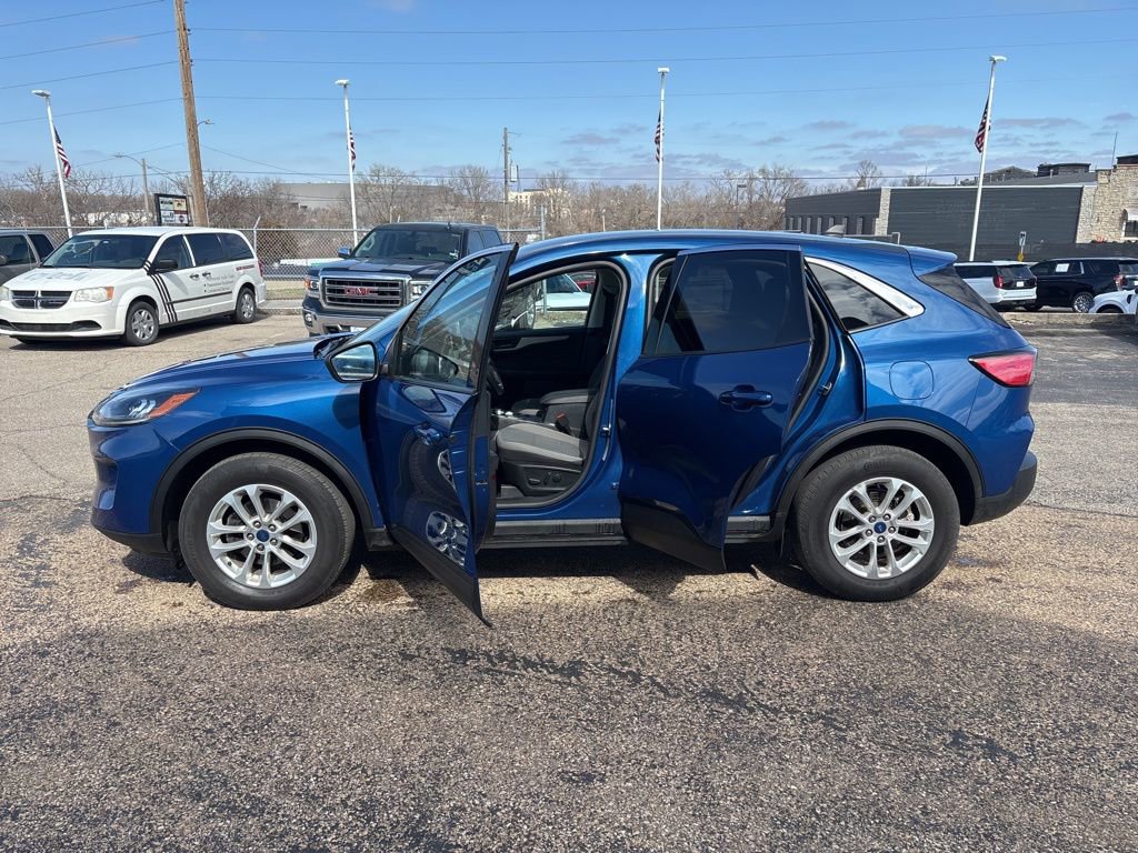 Certified 2022 Ford Escape SE w/ Convenience Package image 4