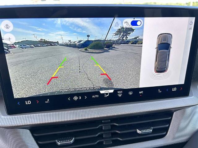 Certified 2026 Ford Explorer Active RWD image 35