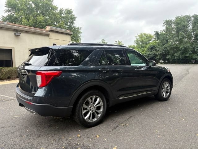 Certified 2023 Ford Explorer XLT w/ Equipment Group 202A AWD/4WD image 6