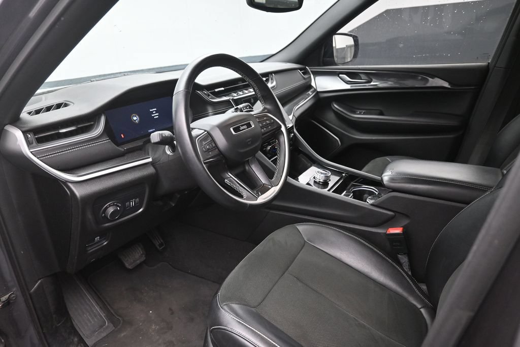 Used 2021 Jeep Grand Cherokee L Laredo AWD/4WD image 18