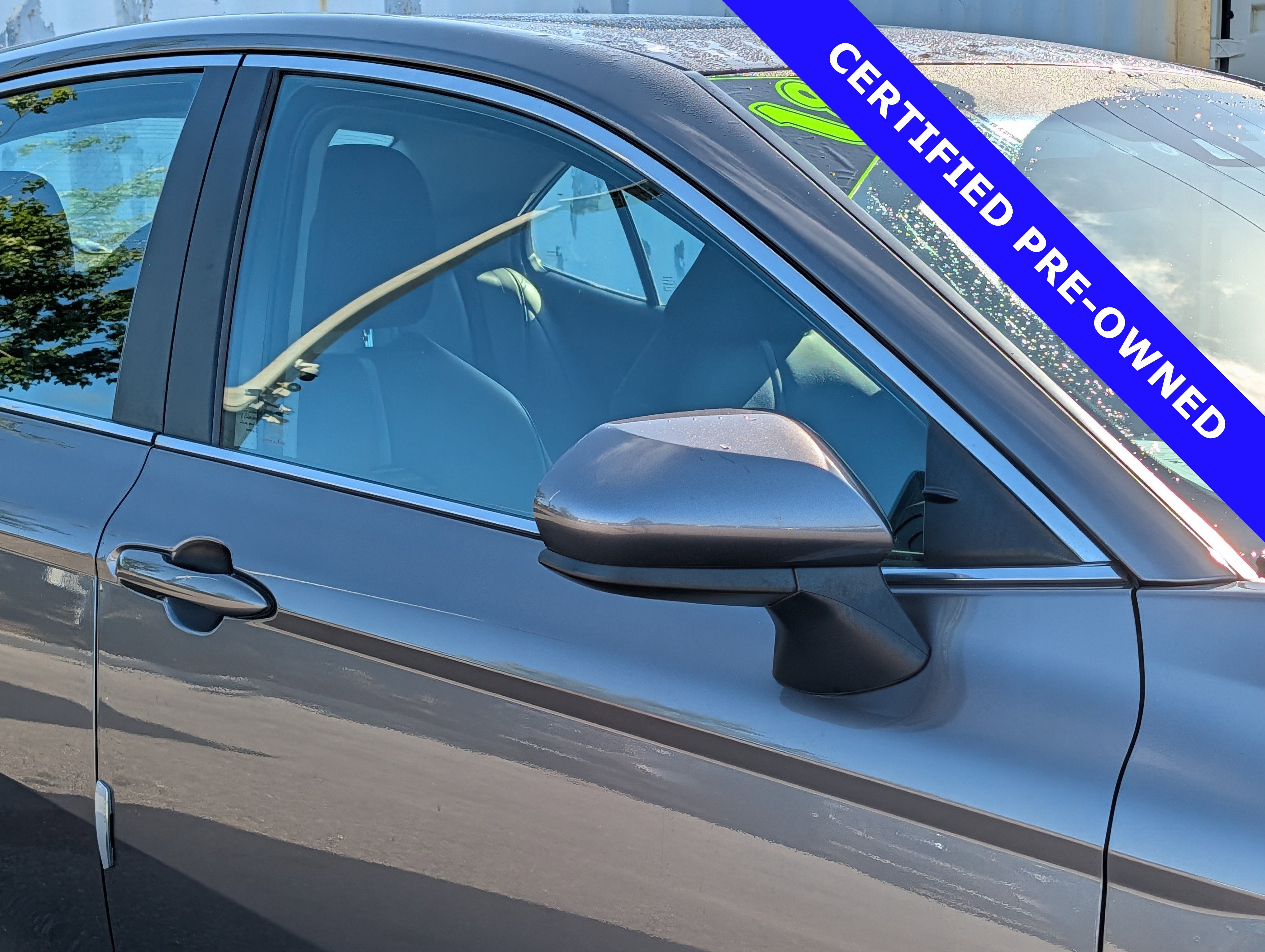 Used 2018 Toyota Camry SE w/ Moonroof Package FWD image 10