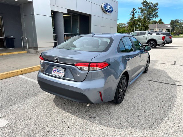 Used 2025 Toyota Corolla LE FWD image 16