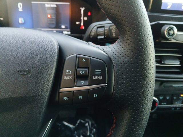 Certified 2025 Ford Escape ST-Line image 14