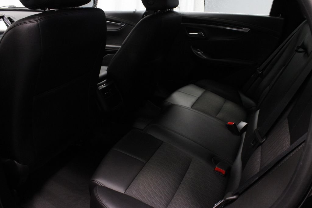 Used 2019 Chevrolet Impala LT FWD image 20