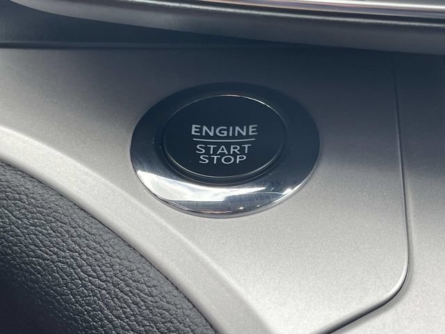 Certified 2024 Ford Explorer XLT w/ Equipment Group 202A AWD/4WD image 38