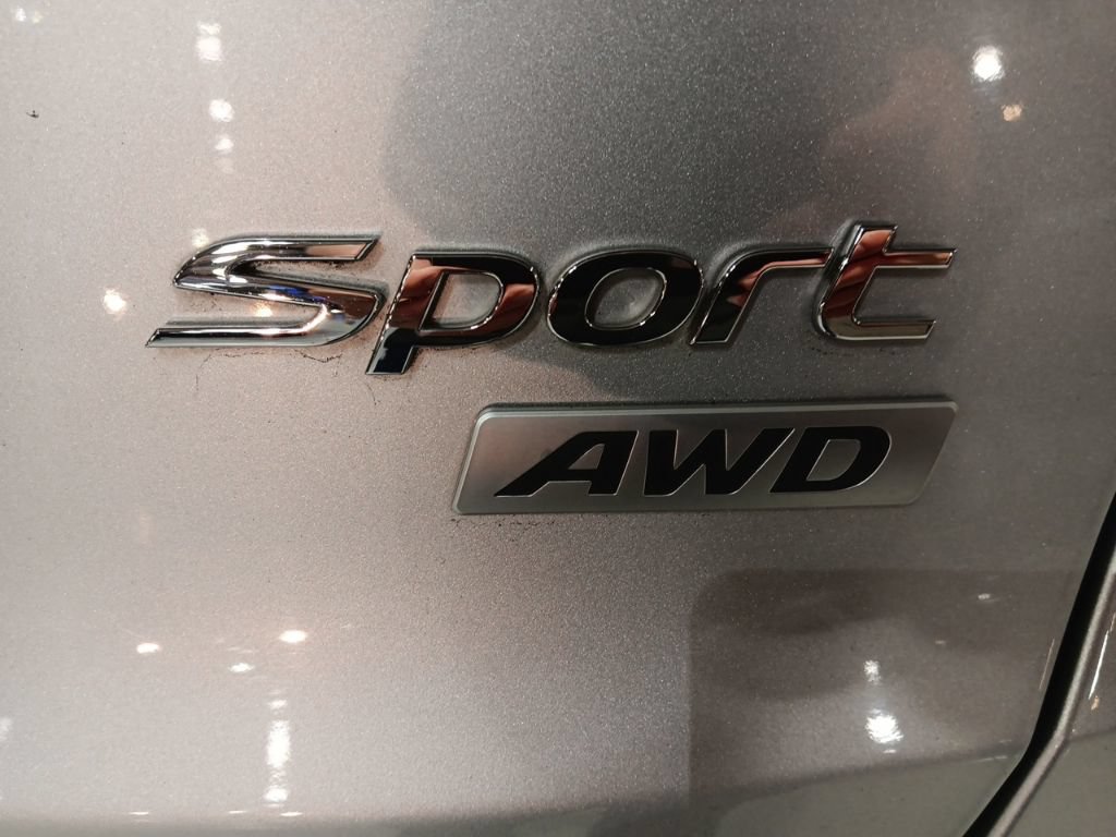 Used 2017 Hyundai Santa Fe Sport AWD/4WD image 20