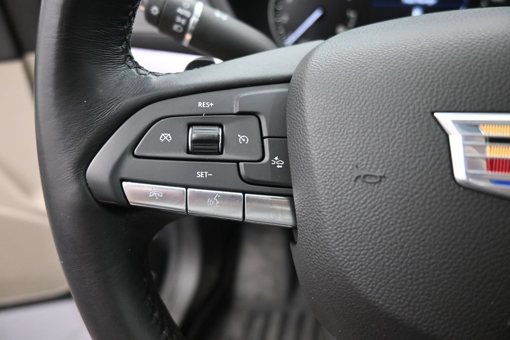 Used 2023 Cadillac XT4 Luxury w/ Driver Awareness Package FWD image 6