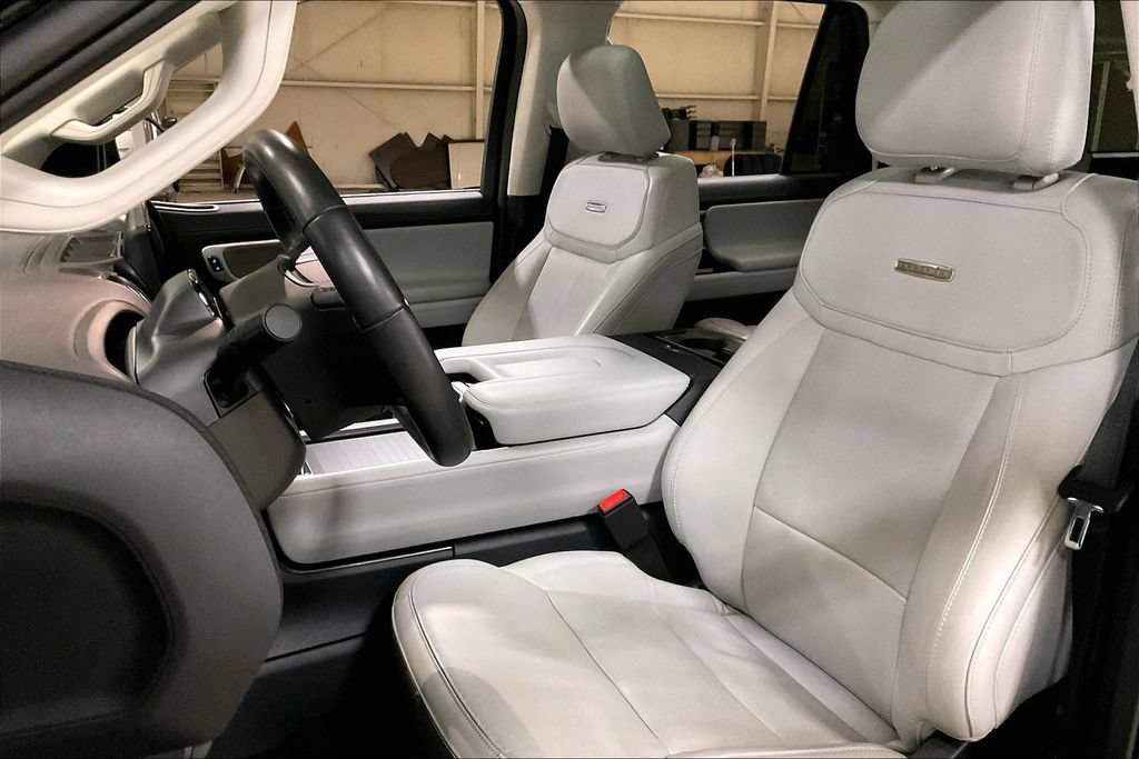 Certified 2025 Ford Expedition Max Platinum w/ Driver's Package AWD/4WD image 24
