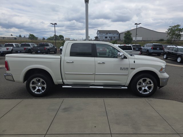 Used 2017 RAM 1500 Laramie w/ Convenience Group AWD/4WD image 6