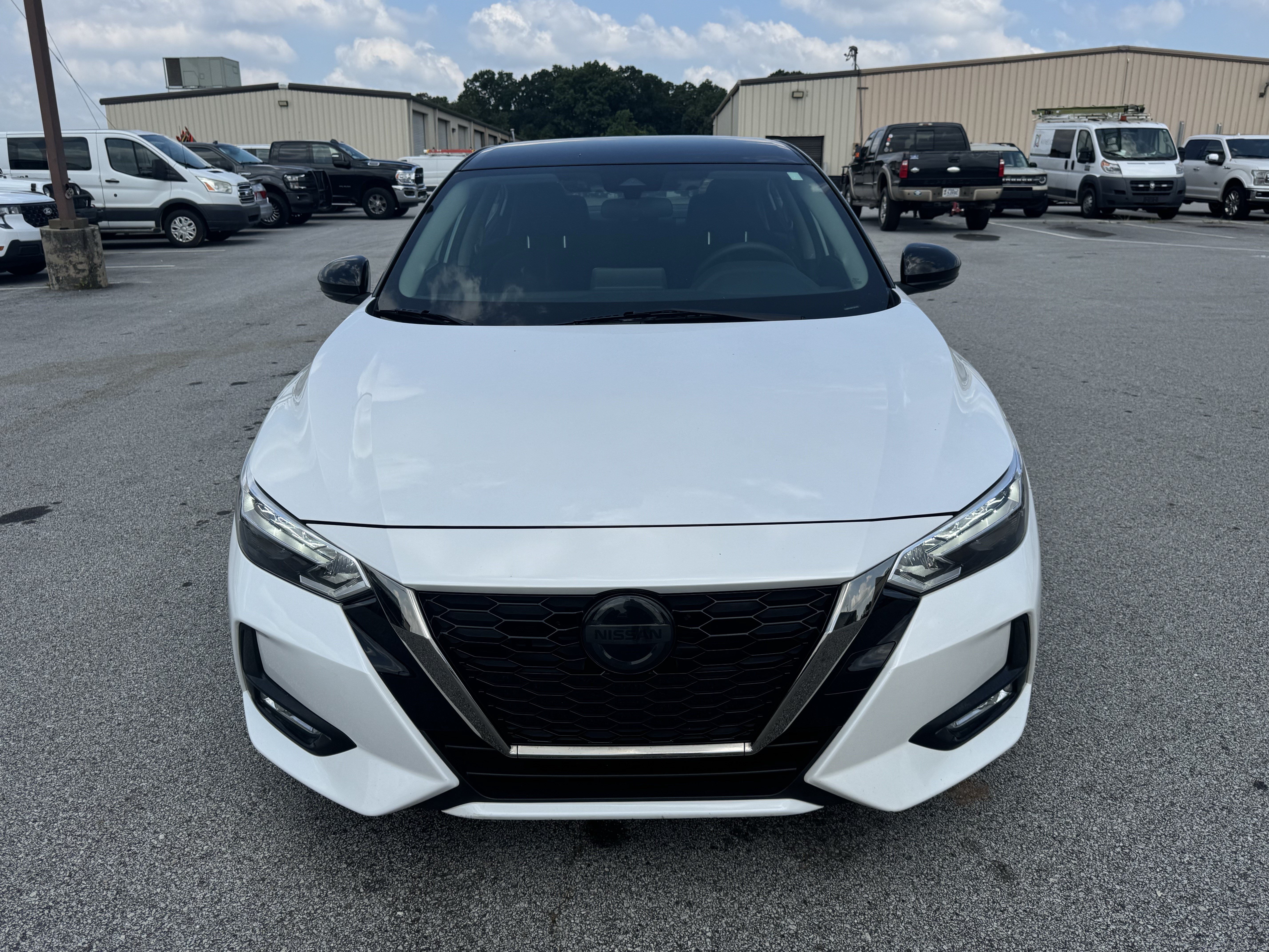 Used 2021 Nissan Sentra SR FWD image 3