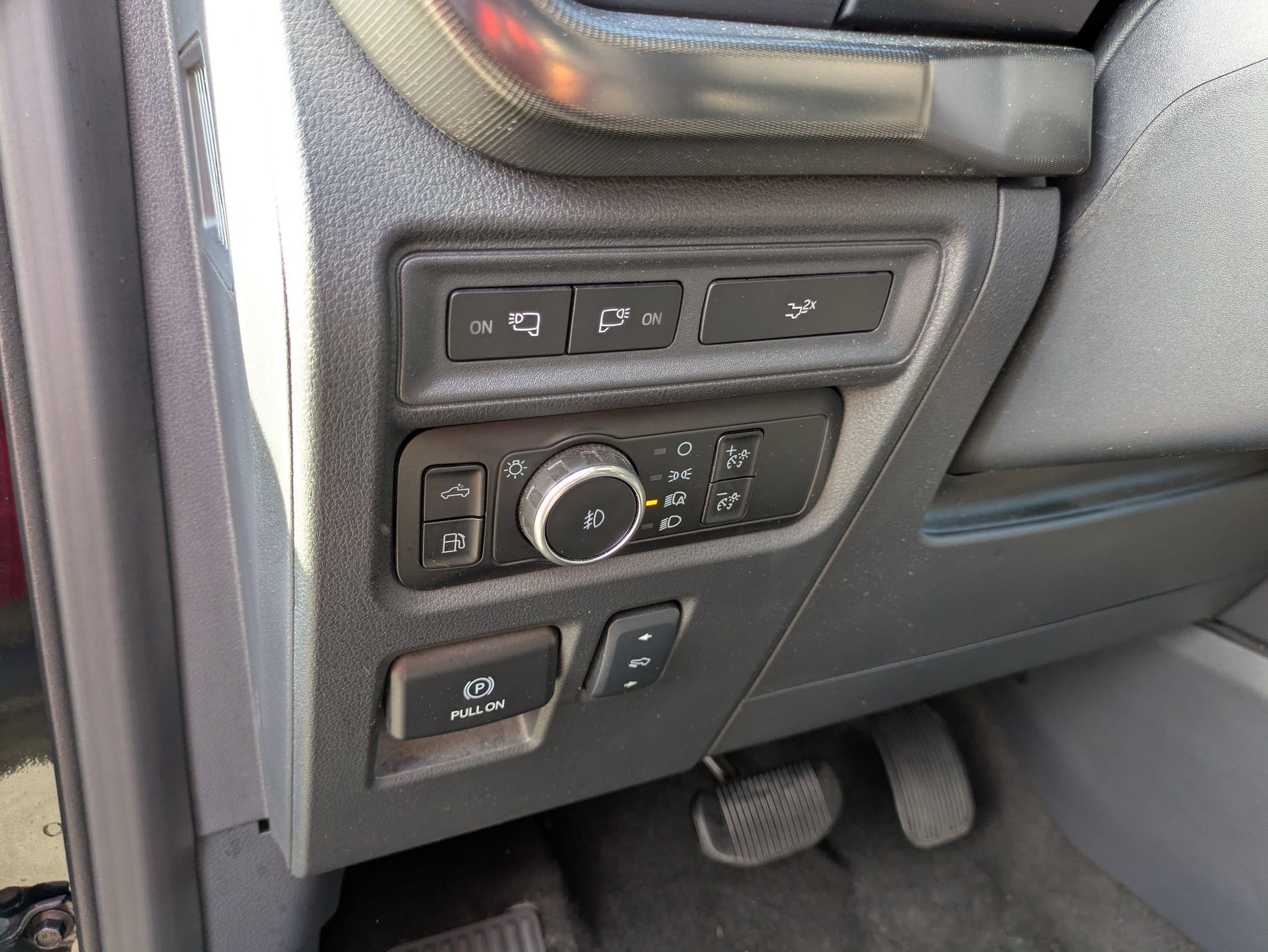 Certified 2024 Ford F150 Lariat w/ Equipment Group 502A High AWD/4WD image 19