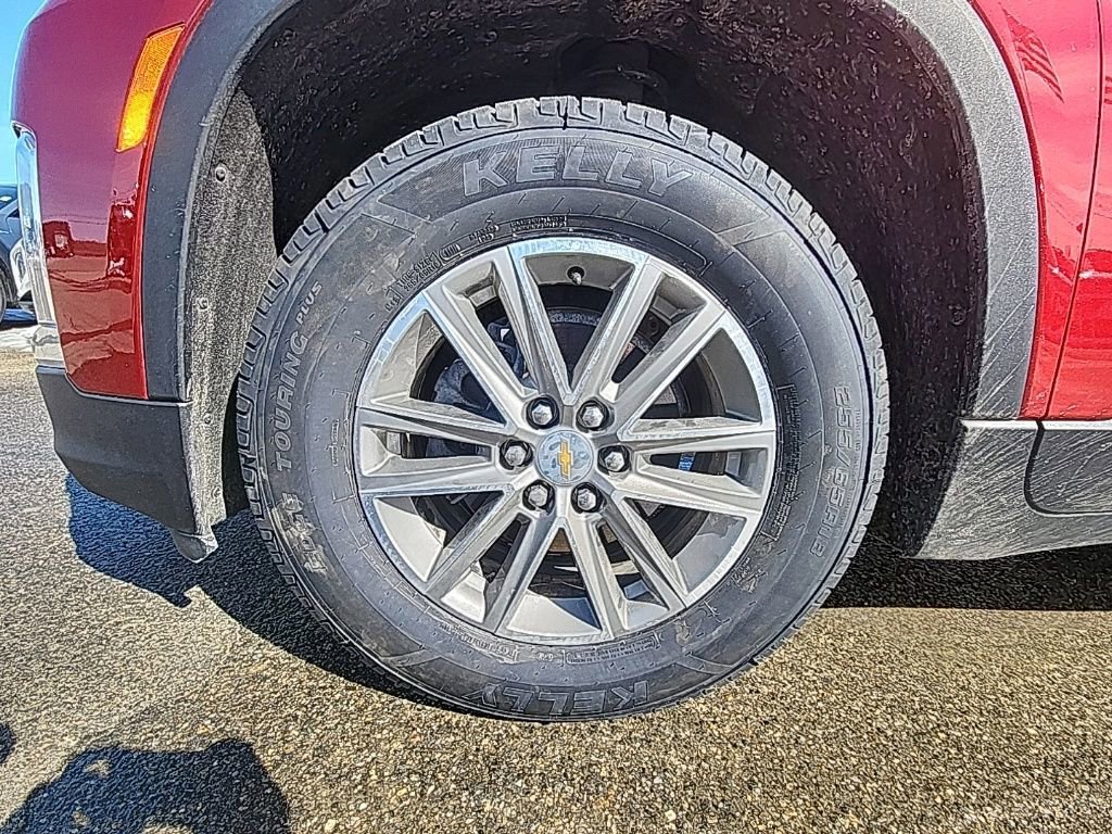 Used 2023 Chevrolet Traverse LT image 21