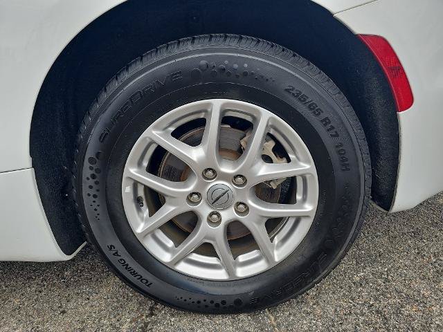 Used 2024 Chrysler Pacifica Touring-L FWD image 32