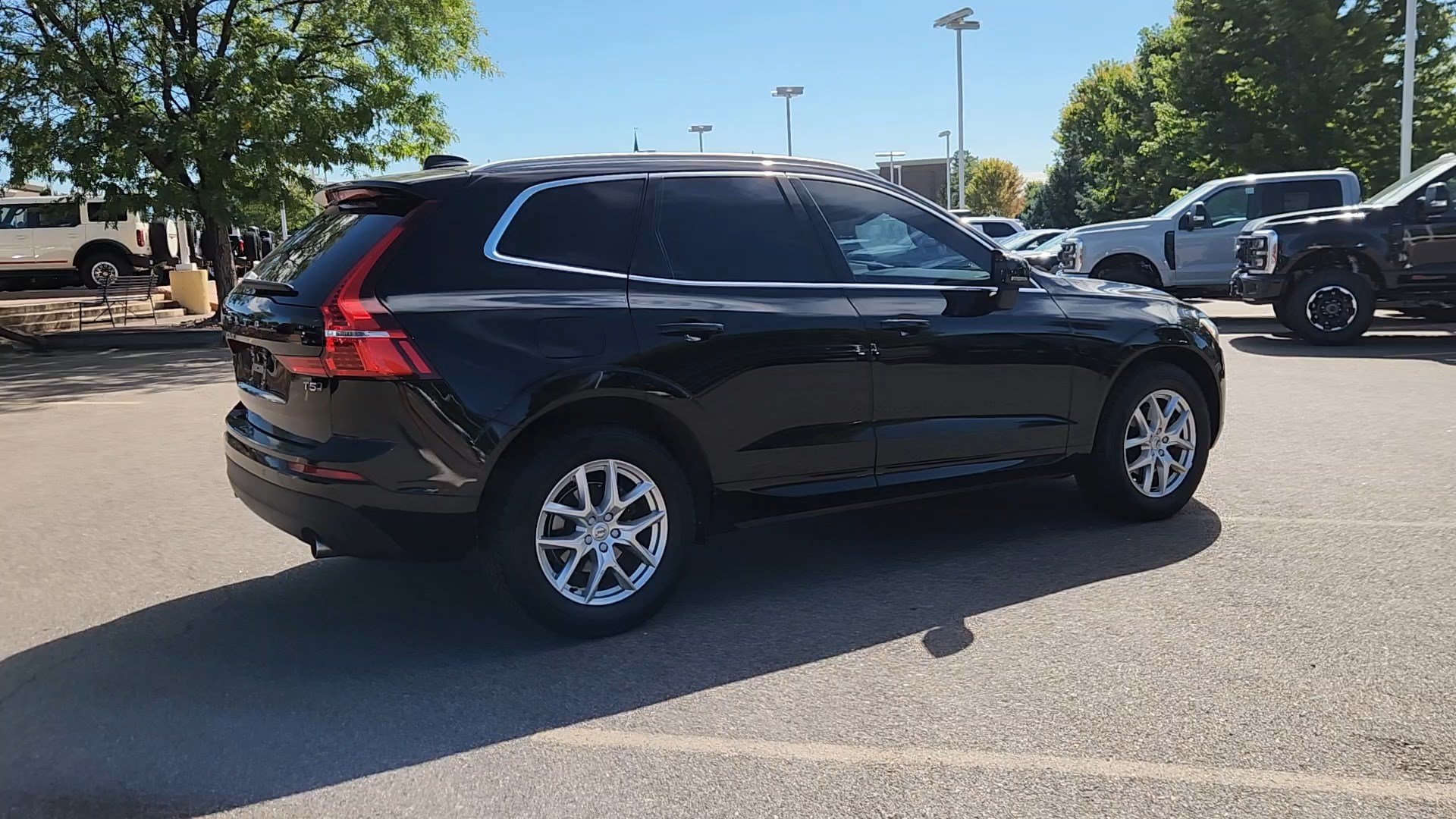 Used 2020 Volvo XC60 T5 Momentum AWD/4WD image 13