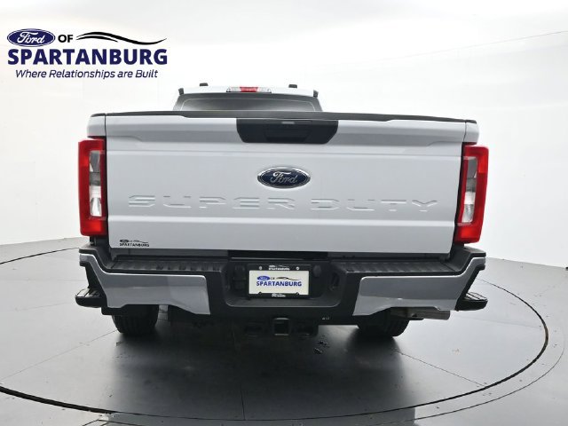 Certified 2026 Ford F250 XL w/ XL Chrome Package RWD image 6
