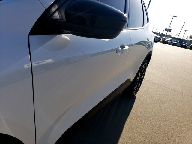 Certified 2022 Ford Escape SE w/ SE Sport Appearance Package AWD/4WD image 12