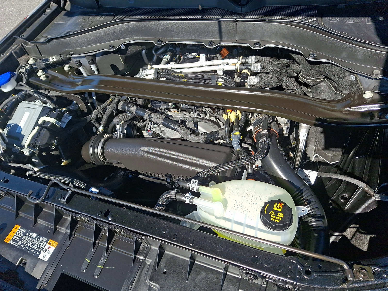 Certified 2025 Ford Explorer ST-Line w/ Premium Package image 31