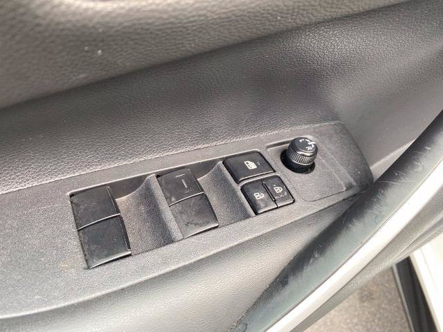 Used 2025 Toyota Corolla SE FWD image 14
