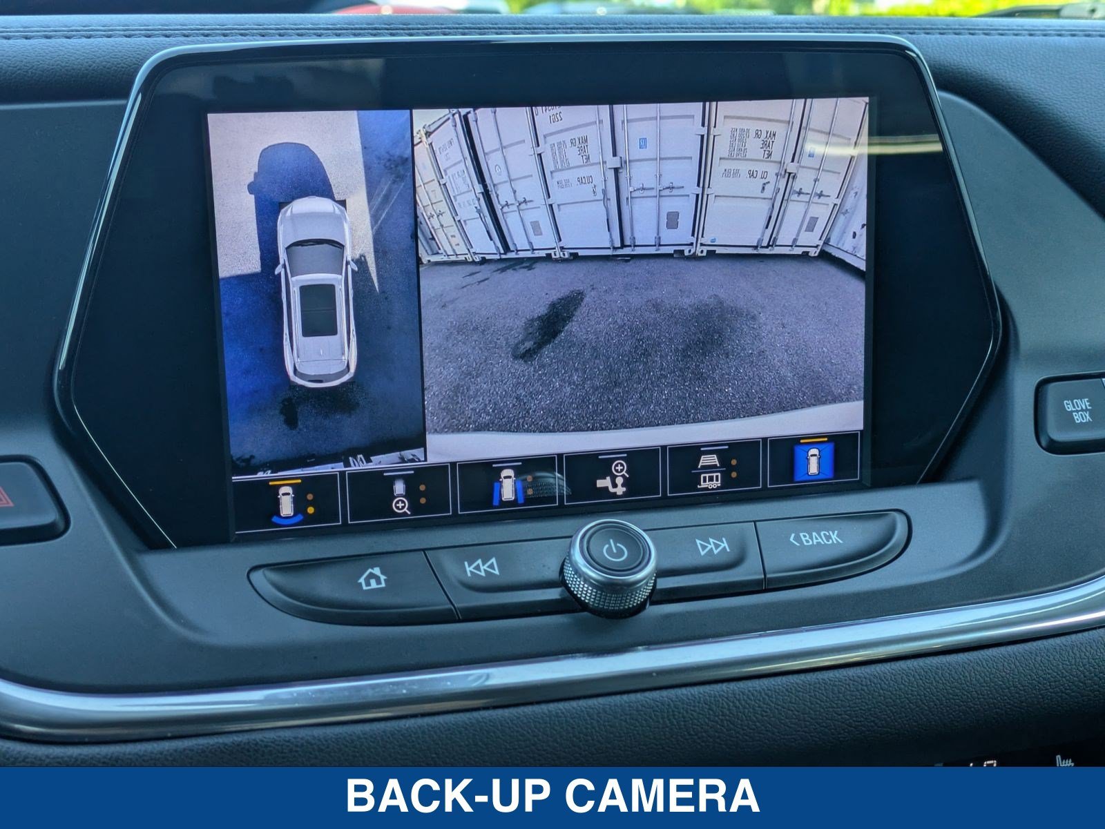 Used 2022 Chevrolet Blazer LT w/ Sound & Technology Package FWD image 33