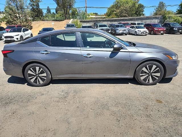 Used 2022 Nissan Altima 2.5 SV image 7