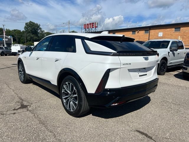 Used 2024 Cadillac Lyriq Sport AWD/4WD image 6