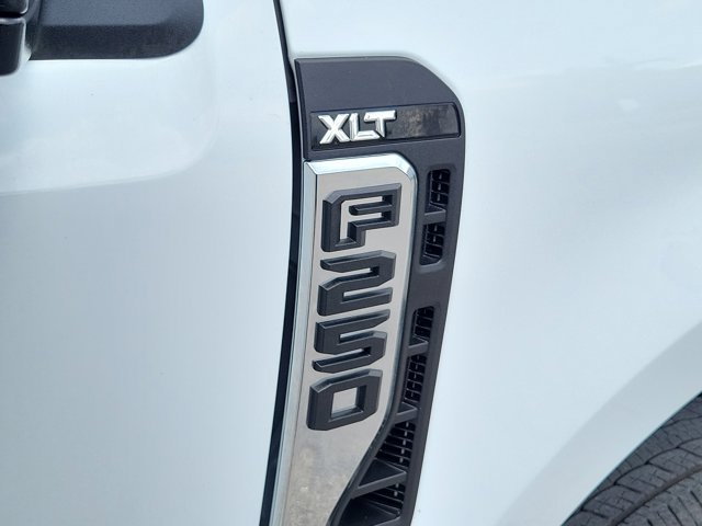 Certified 2025 Ford F250 XLT AWD/4WD image 9