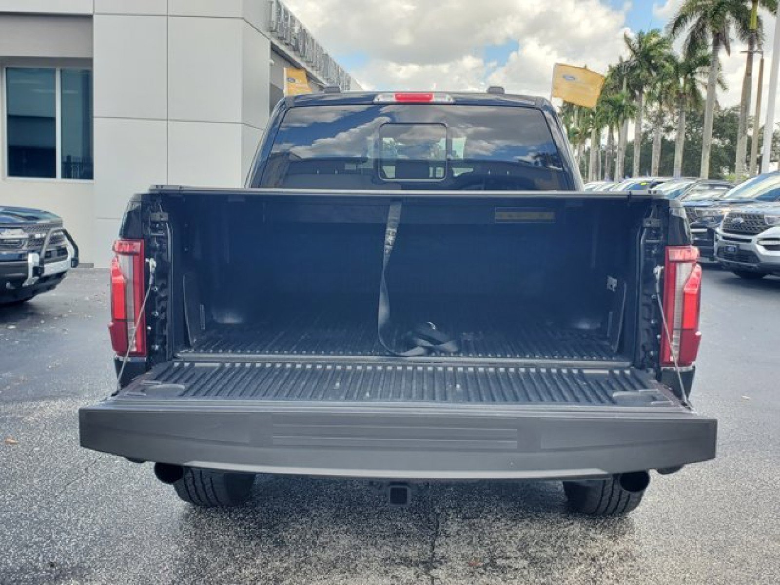 Certified 2025 Ford F150 Lariat w/ Equipment Group 501A Mid AWD/4WD image 8