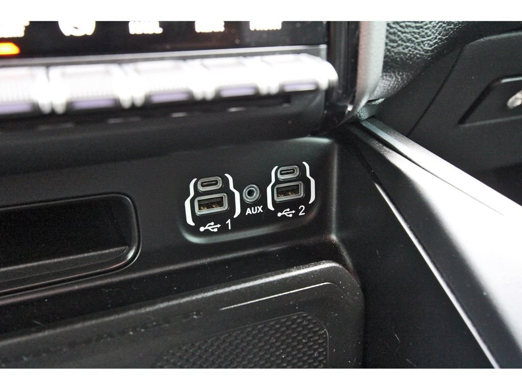 Used 2024 RAM 2500 Laramie w/ Sport Appearance Package AWD/4WD image 29
