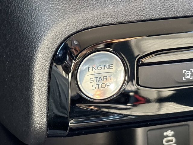 Certified 2025 Ford Escape Active w/ Tech Pack #1 FWD image 34