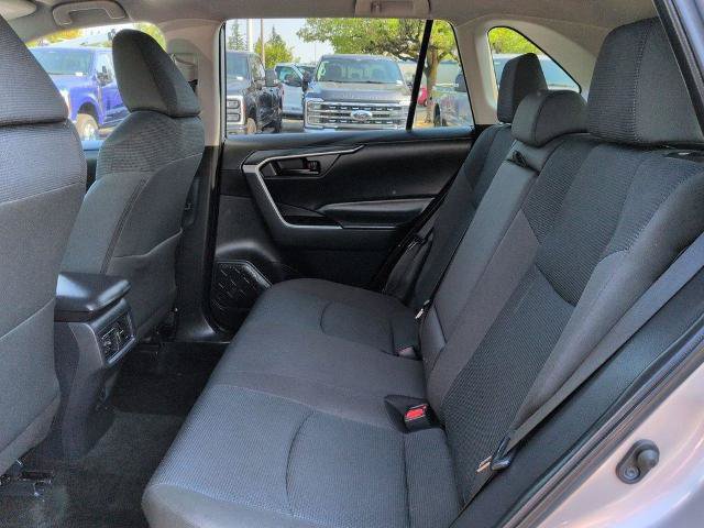 Used 2024 Toyota RAV4 LE AWD/4WD image 22