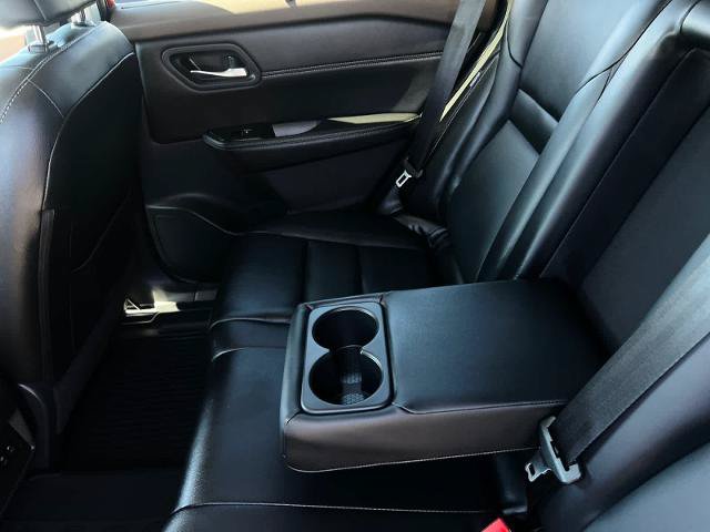 Used 2023 Nissan Rogue SL w/ SL Premium Package FWD image 17
