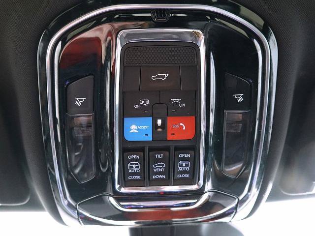 Used 2021 Jeep Grand Cherokee L Summit w/ Luxury Tech Group V AWD/4WD image 27