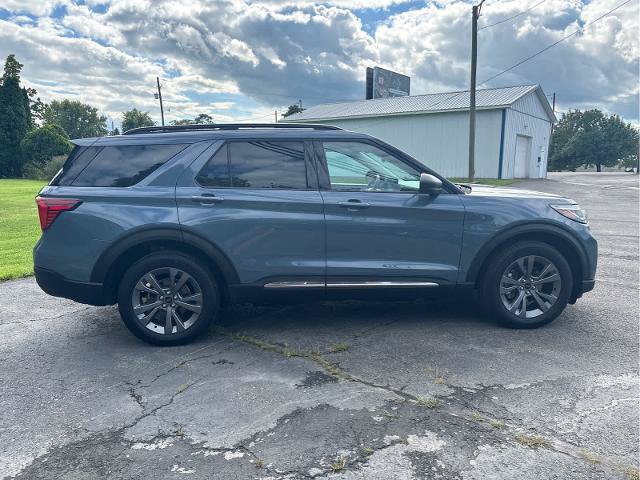 Certified 2025 Ford Explorer Active w/ Active Comfort Package AWD/4WD image 4