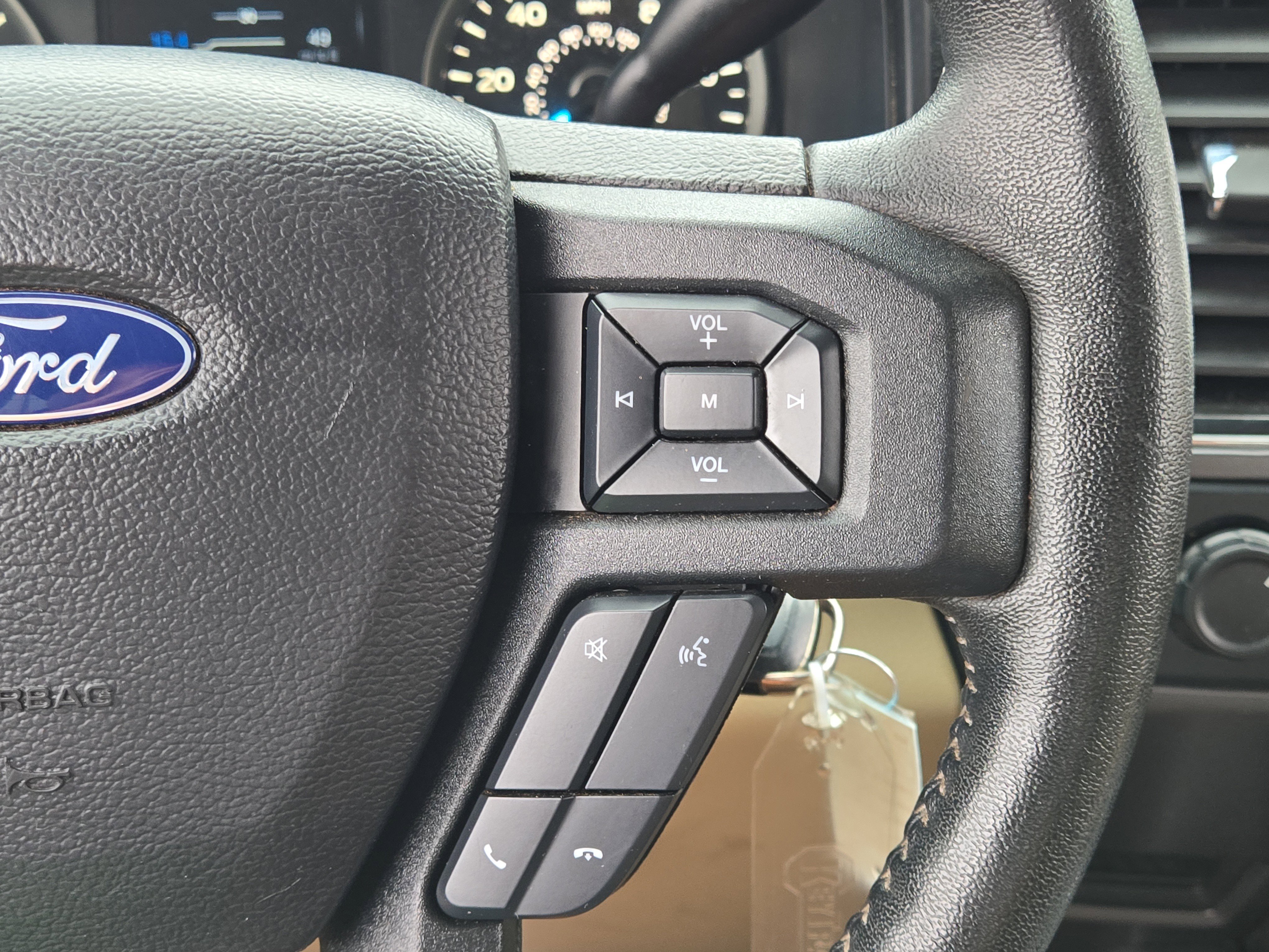Certified 2019 Ford F150 XLT w/ Equipment Group 302A Luxury AWD/4WD image 25