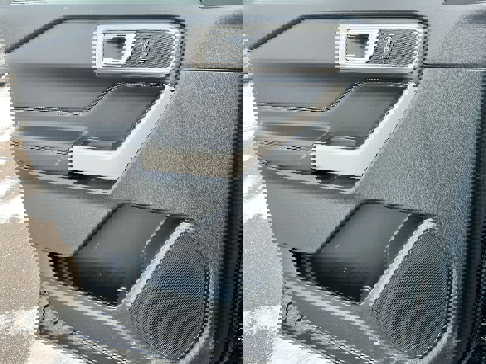 Certified 2023 Ford Explorer XLT w/ Equipment Group 202A image 30