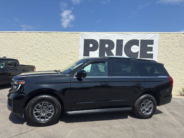 Certified 2025 Ford Expedition Active AWD/4WD image 2