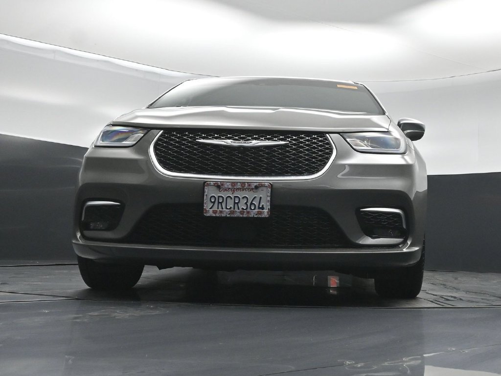 Used 2024 Chrysler Pacifica Pinnacle FWD image 37
