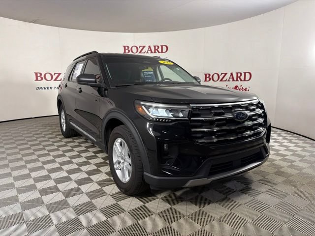 Certified 2025 Ford Explorer Active w/ Active Comfort Package RWD image 1