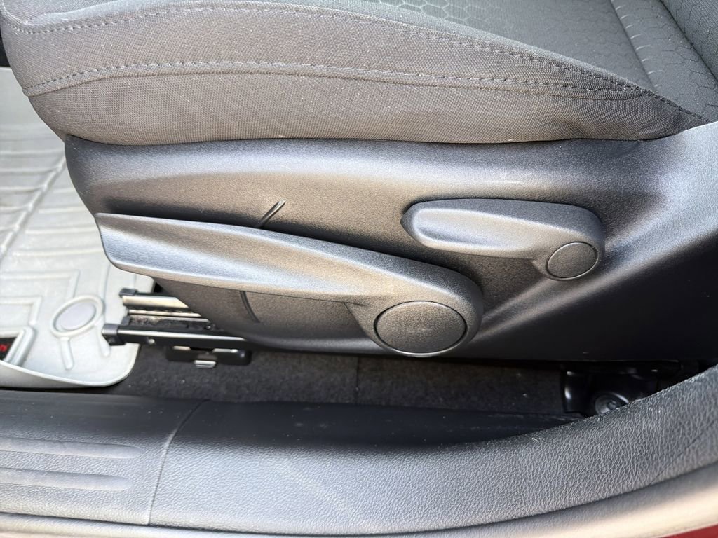 Used 2021 Jeep Compass Sport image 17