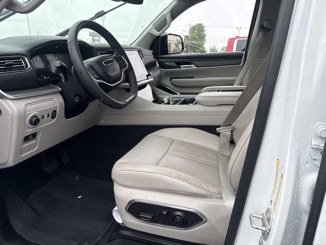Used 2024 Jeep Wagoneer Series II w/ Flexible Seating Group AWD/4WD image 21