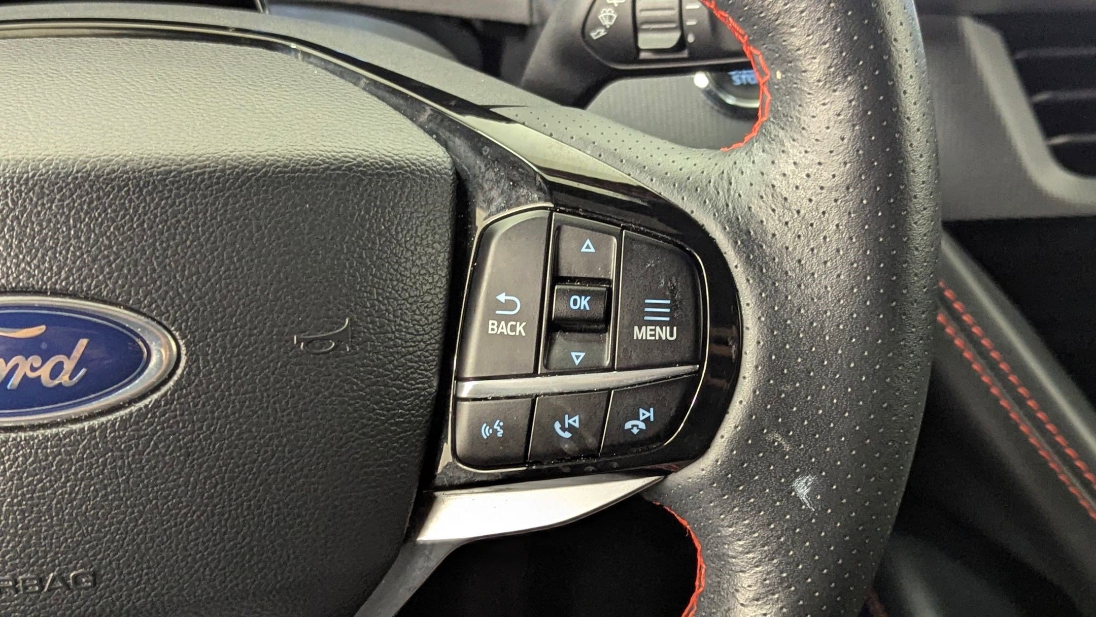 Certified 2025 Ford Explorer ST-Line w/ ST-Line Street Pack image 27