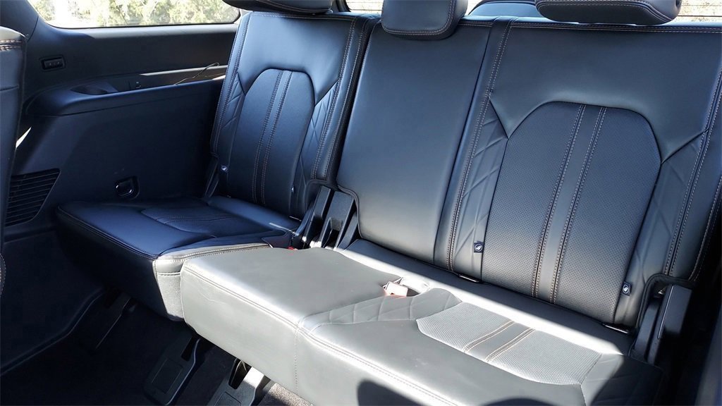 Certified 2022 Ford Expedition Platinum image 27