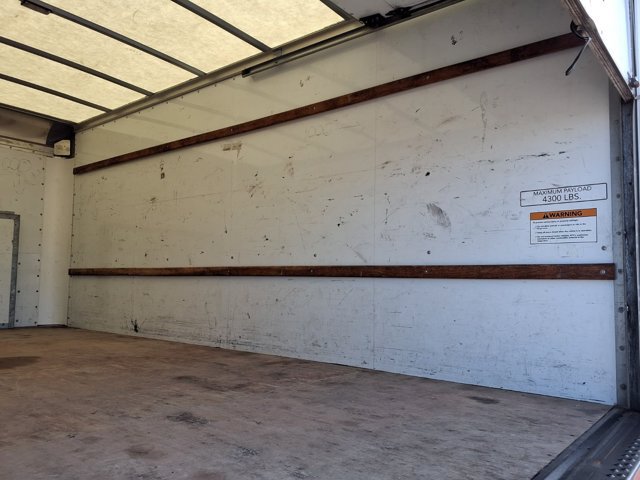 Certified 2022 Ford E-350 and Econoline 350 Super Duty RWD image 22