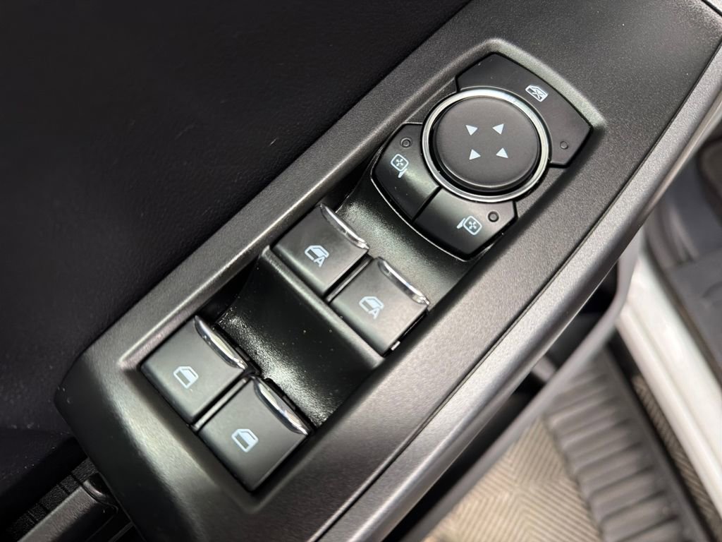 Certified 2025 Ford F250 XLT image 17