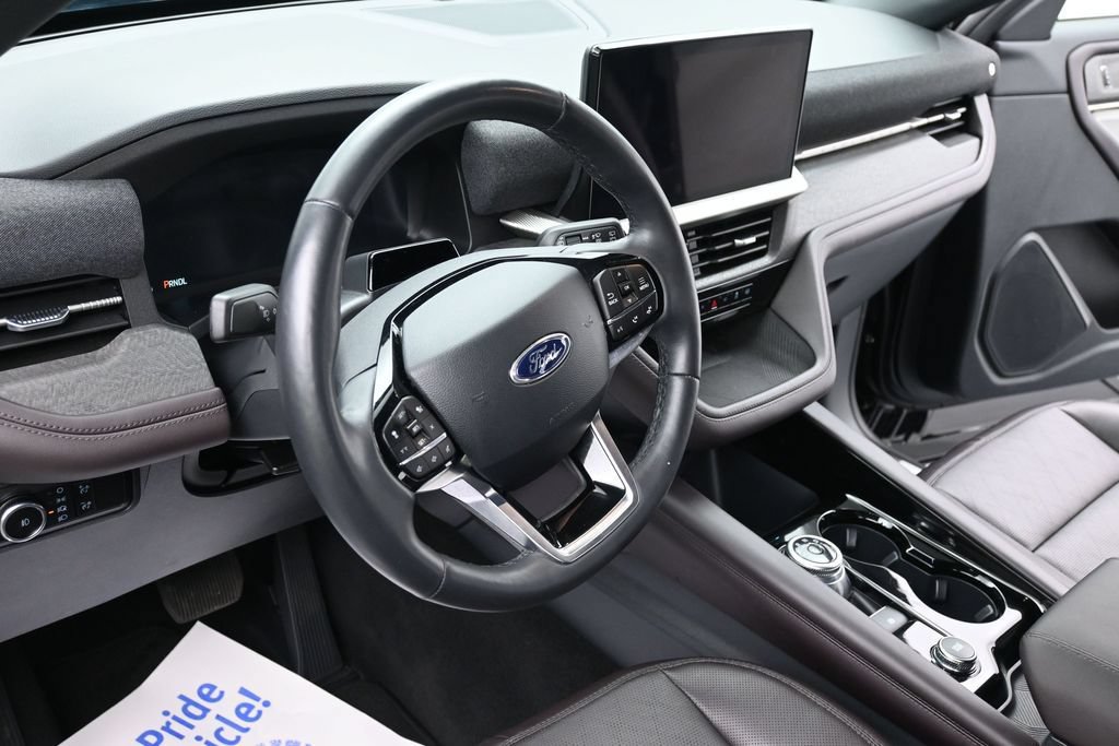 Certified 2026 Ford Explorer Platinum AWD/4WD image 17
