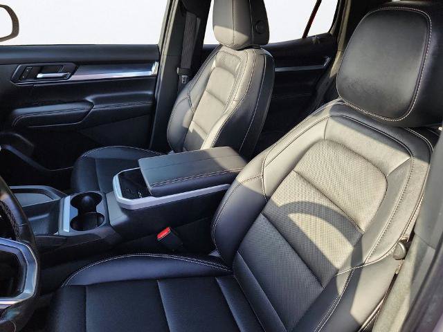 Used 2026 GMC Terrain Elevation w/ Elevation Premium Package FWD image 10