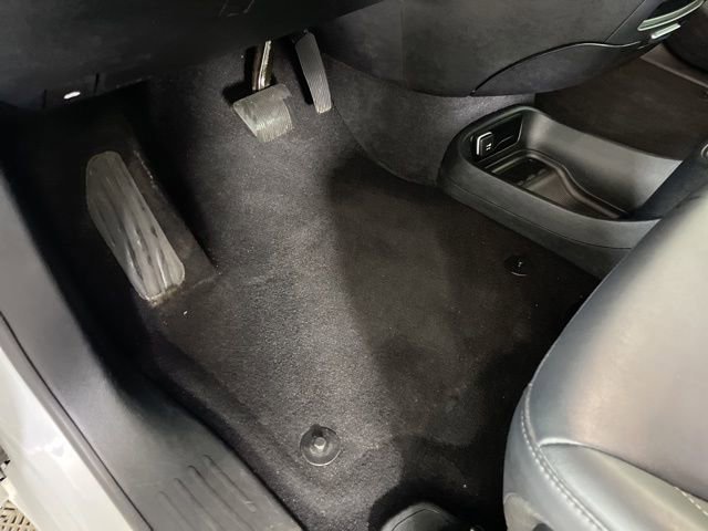 Used 2025 Chrysler Pacifica Select image 14