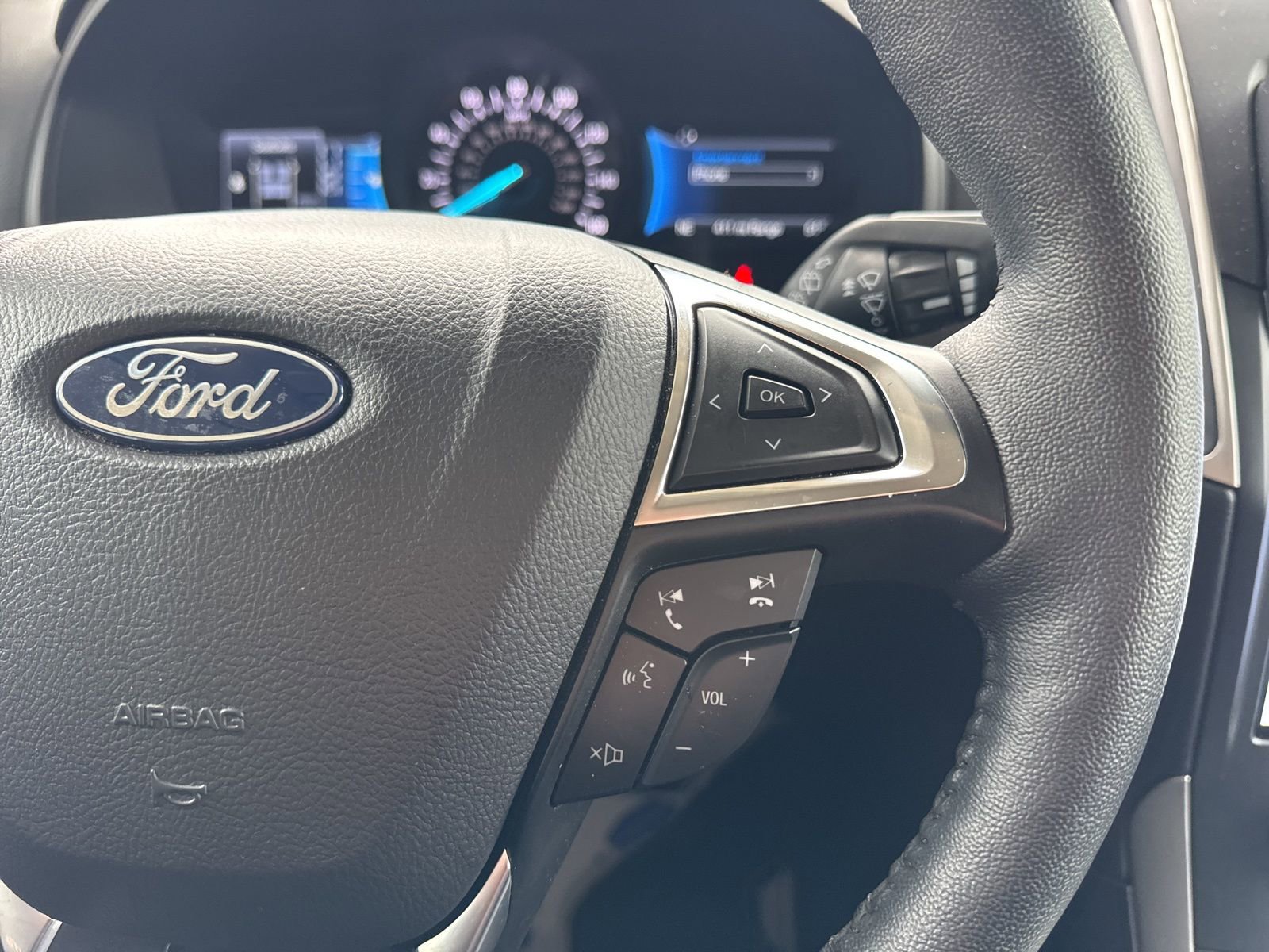 Certified 2024 Ford Edge SEL w/ Convenience Package AWD/4WD image 28