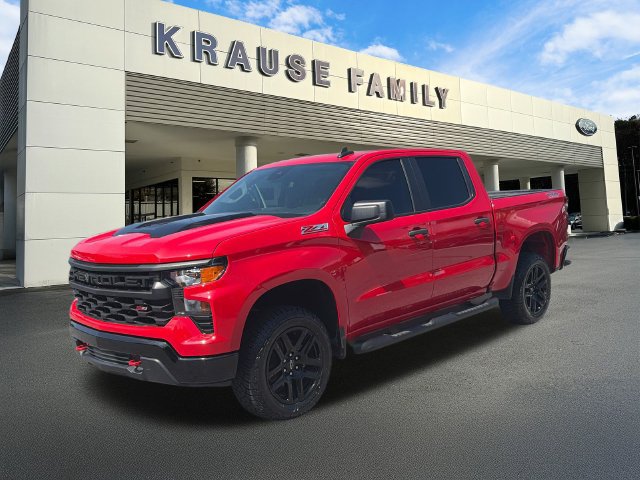 Used 2024 Chevrolet Silverado 1500 Custom Trail Boss AWD/4WD image 3